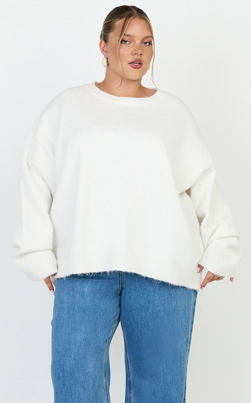 Amanda Jumper - Crew Neck Long Sleeve Knit Sweater in Cream