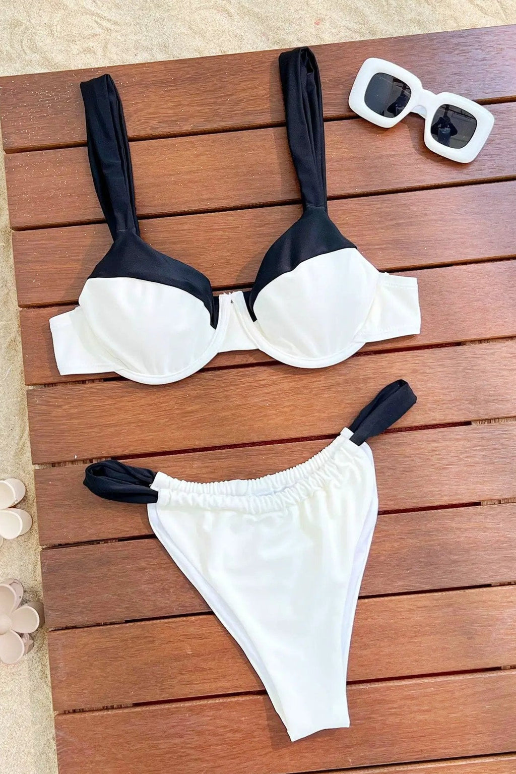 Sexy White Black Wired Push-Up Top Ruched Cheeky Bikini 2Pc Swimsuit Set