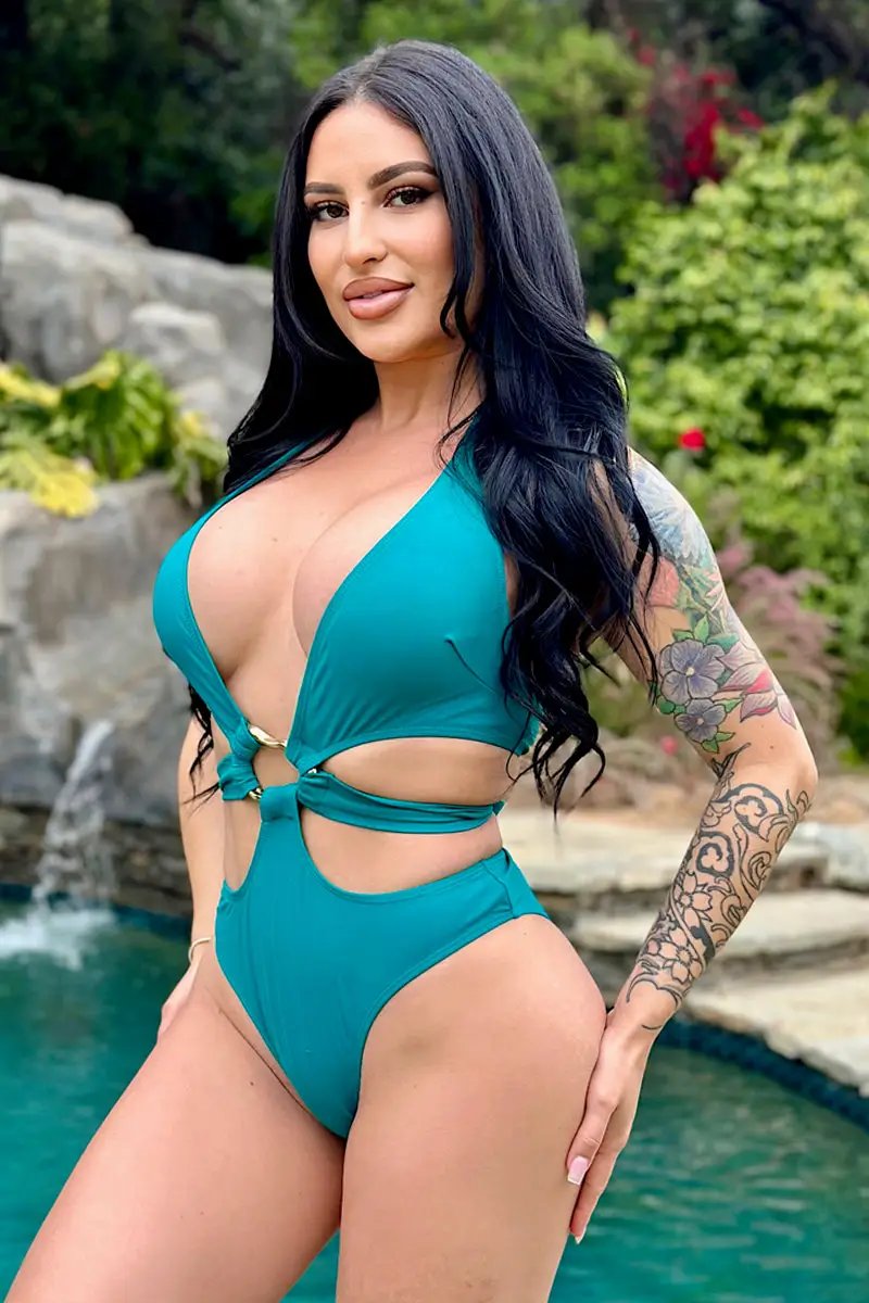 Green Cut-Out Halter Bandage Monokini Mesh Cover-Up 2Pc Swimsuit Set